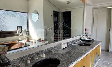 Casa en venta en Bosques de las Lomas, CDMX