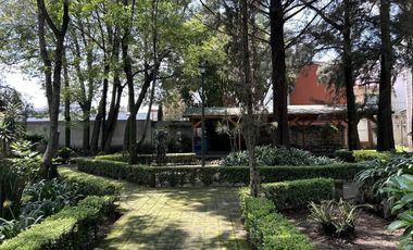 Colinas del Bosque, Casa en Renta de 4 recámaras