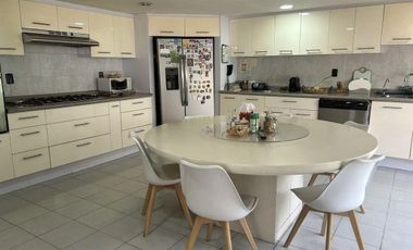 Colinas del Bosque, Casa en Renta de 4 recámaras