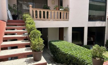 Colinas del Bosque, Casa en Renta de 4 recámaras