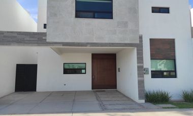 Casa Nueva en Venta en Del Arbol, Torreon, Coahuila.