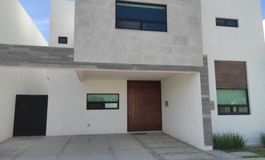 Casa Nueva en Venta en Del Arbol, Torreon, Coahuila.