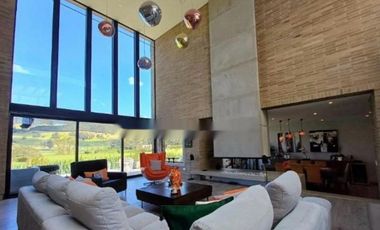 VENDO CASA EN VALLE ALTO, LA CALERA