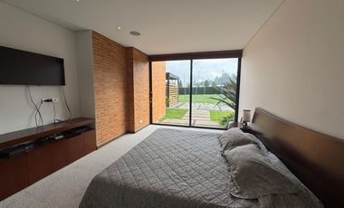 Venta casa en Refugio del Valle, La Calera.