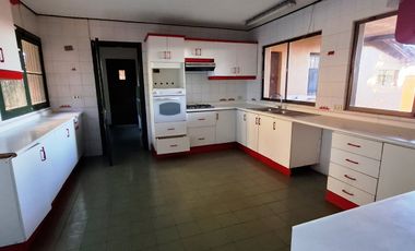Venta Casa Patronal  5 Dorm  3 baños