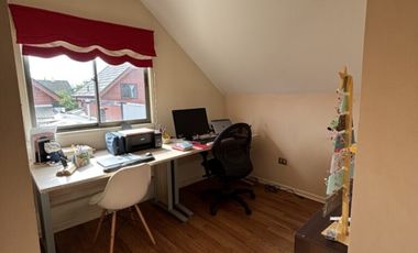 LOS HELECHOS, LOMAS COLORADAS