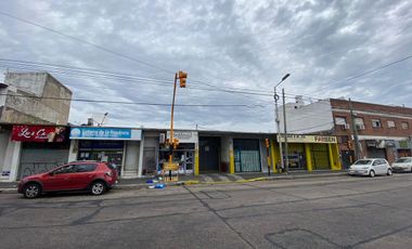 Terreno Locales comerciales cocheras a la venta en Sarandi Avellaneda