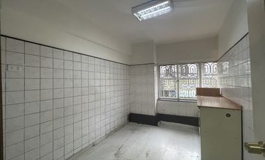 SE ARRIENDA GRAN OFICINA CON 9 PRIVADOS (CÓD. 501)