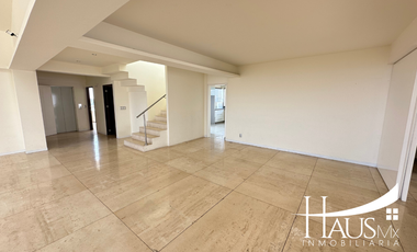 Penthouse en Venta, en Residencial del Bosque II