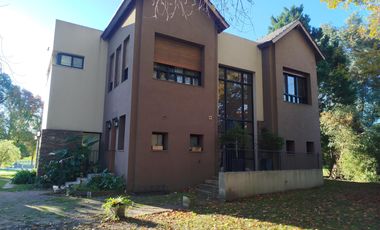 Casa Al Golf 4 Dormitorios, reciclada excelente Oportunidad !!