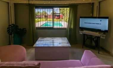 Casa en venta - 3 dormitorios 1 baño - Cochera - 1000 mts2 - Villa Elisa
