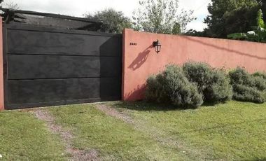 Casa en venta - 3 dormitorios 1 baño - Cochera - 1000 mts2 - Villa Elisa
