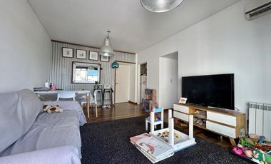 Venta Departamento 2 ambientes moderno con cochera en Palermo Hollywood