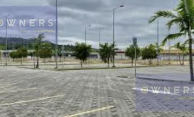 ALQUILER LOCALES PLAZA COMERCIAL ROMADERA AV NARCISA DE JESUS (JLR)