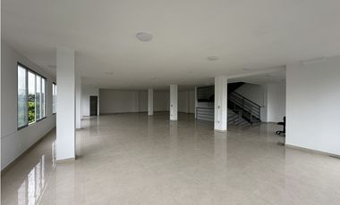 ALQUILER- VENTA - EDIFICIO ESQUINERO 638M2 - EUCARISTICO