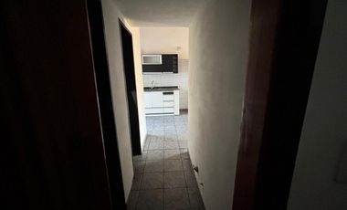 PH en venta en calle 164 entre 20 y 21. Berisso