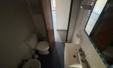 PH en venta en calle 164 entre 20 y 21. Berisso