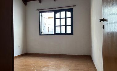 PH en venta en calle 164 entre 20 y 21. Berisso