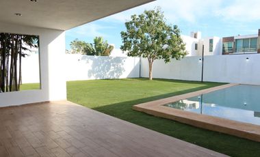 CASA CON AMPLIOS ESPACIOS EN VENTA UBICADA EN SAN DIEGO CUTZ