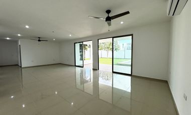 CASA CON AMPLIOS ESPACIOS EN VENTA UBICADA EN SAN DIEGO CUTZ