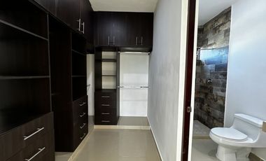 CASA CON AMPLIOS ESPACIOS EN VENTA UBICADA EN SAN DIEGO CUTZ