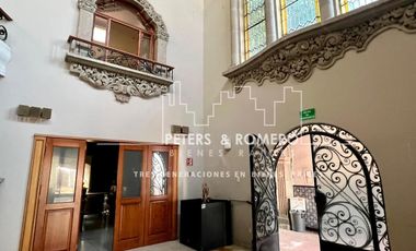 Casa con Uso de Suelo de Oficinas en Polanco