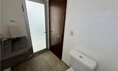 CASA EN VENTA CON VISTA AL LAGO TEQUES “AG