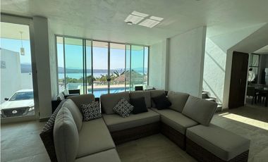 CASA EN VENTA CON VISTA AL LAGO TEQUES “AG