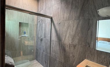 CASA EN VENTA CON VISTA AL LAGO TEQUES “AG