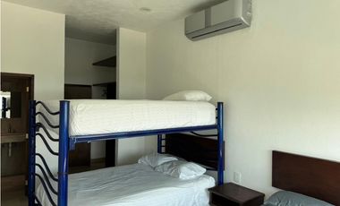CASA EN VENTA CON VISTA AL LAGO TEQUES “AG