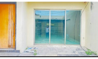 Comoda Casa Cerca de Centros comerciales y playas. SE VENDE