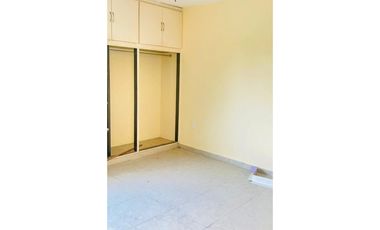 Comoda Casa Cerca de Centros comerciales y playas. SE VENDE