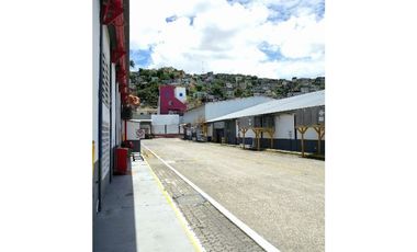 **Oportunidad de Alquiler: Bodega en el Norte de Guayaquil**
