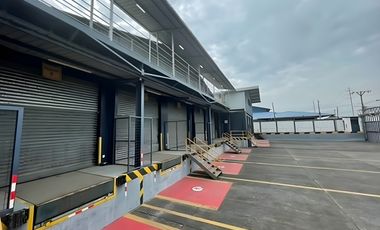 **Oportunidad de Alquiler: Bodega en el Norte de Guayaquil**