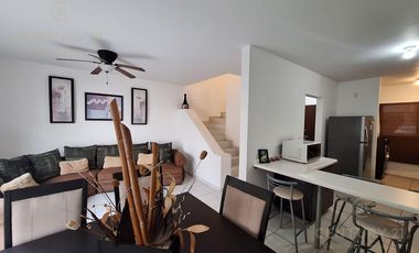 Se Vende amplia Casa modelo OKUME en Paseo los Olivos, Playa del Carmen
