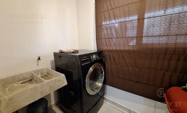 Se Vende amplia Casa modelo OKUME en Paseo los Olivos, Playa del Carmen