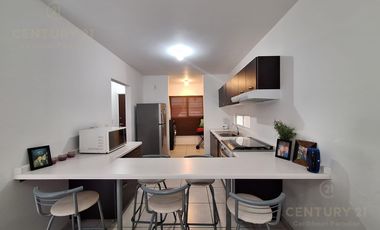 Se Vende amplia Casa modelo OKUME en Paseo los Olivos, Playa del Carmen