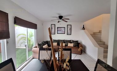 Se Vende amplia Casa modelo OKUME en Paseo los Olivos, Playa del Carmen