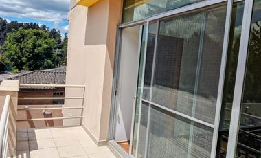 Casa de Venta Independiente en Conjunto Los Chillos Sector. Mirasierra