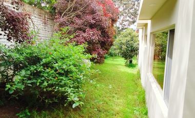 Casa en Venta de 1 Planta Más Suite Sector. Tumbaco