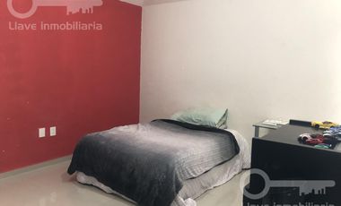 Casa de 3 niveles en renta ubicada en Rufino Tamayo, Fracc. Paraíso, Coatzacoalcos, Veracruz.
