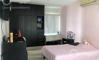 Casa de 3 niveles en renta ubicada en Rufino Tamayo, Fracc. Paraíso, Coatzacoalcos, Veracruz.