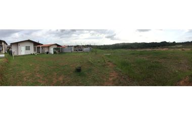 VENDO CASA BRISAS DEL GOLF ARRAIJAN