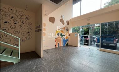 ALQUILER DE LOCAL EN PLAZA COMERCIAL, SAN FRANCISCO (8)