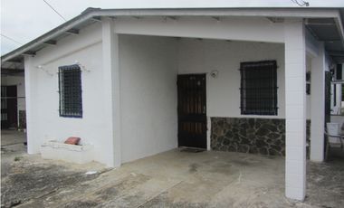 Se Vende Casa en Puerto Caimito-La Chorrera (DR)