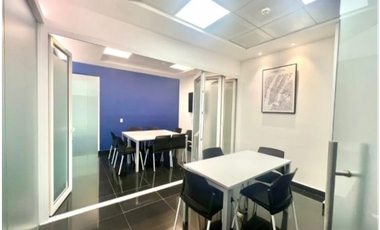 OFICINA EN MARBELLA OCEAN BUSINESS TORRE BANESCO 300M2 SEMIAMOBLADA
