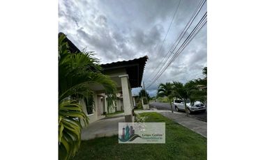 ALQUILER DE CASA EN BOQUERON CERCADA ATRAS