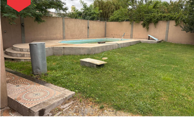 CASA EN VENTA (Calle 34 e/ Colectora 226 y 18)