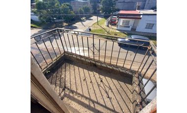 Venta esquina casa, local y departamento