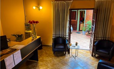 VENDO CASA FAMILIAR MICROCENTRO